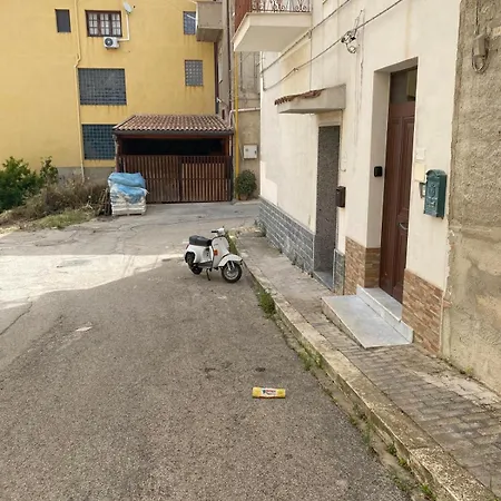 Residenza Dei Ciclamini 雷阿尔蒙特
